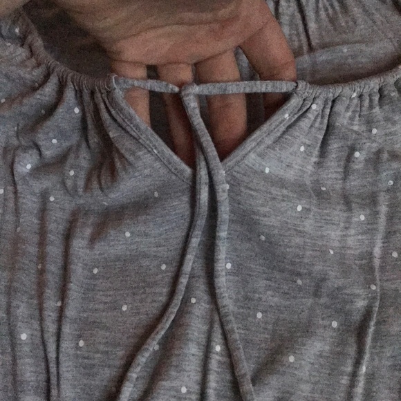 Woman’s top - Picture 2 of 2